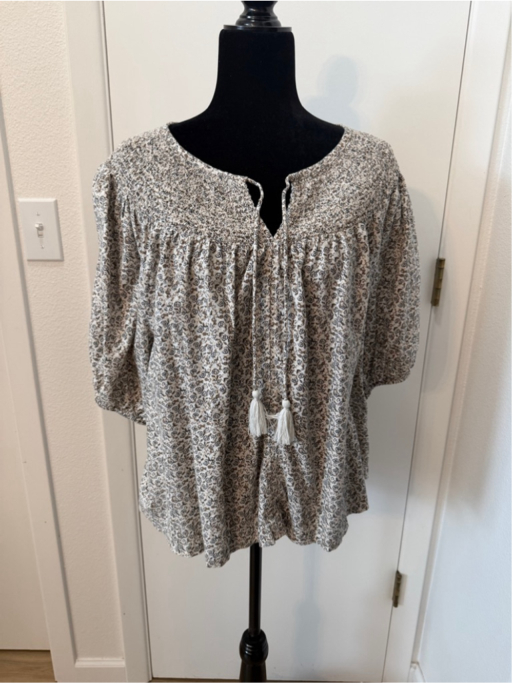 Old Navy XXL Boho Peasant Blouse Floral Smocked Tassel Top Cottagecore